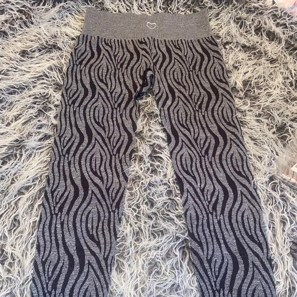 Gym leggings for women - Picture 2 of 3